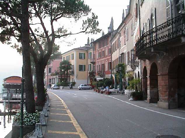 Morcote 022.jpg, 49462 bytes, 10.03.02